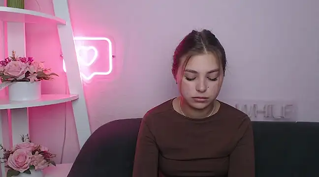 Snapshot of MilanaAngelAs chatting on 03.14.25 MilanaAngelAs online show from 03.14.25