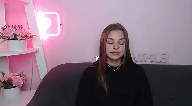 Snapshot of MilanaAngelAs chatting on 03.16.25 MilanaAngelAs online show from 03.16.25