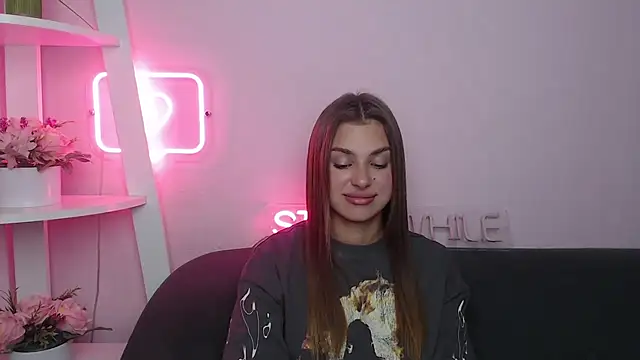 Snapshot of MilanaAngelAs chatting on 09.29.25 MilanaAngelAs online show from 09.29.25