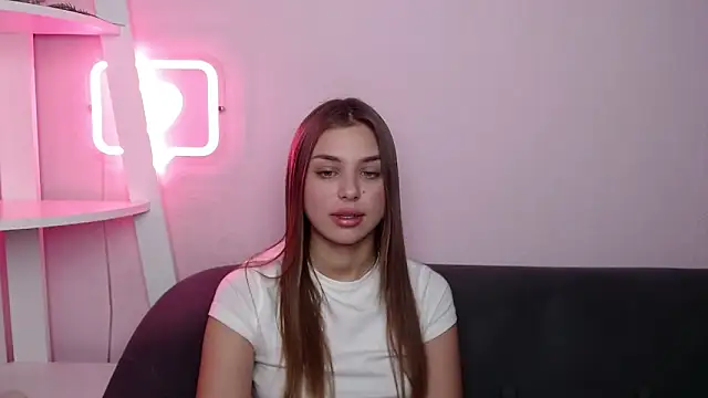 Snapshot of MilanaAngelAs chatting on 02.14.26 MilanaAngelAs online show from 02.14.26