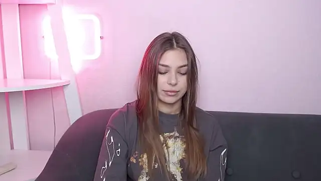 Snapshot of MilanaAngelAs chatting on 02.16.26 MilanaAngelAs online show from 02.16.26