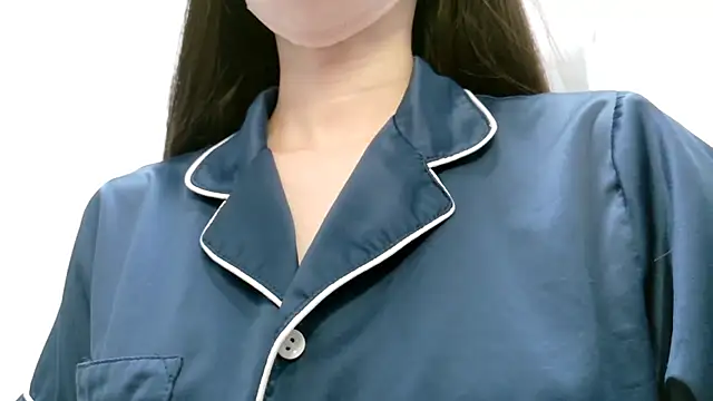 Snapshot of _mi_tsu_ki_ chatting on 03.02.25  mi tsu ki  online show from 03.02.25