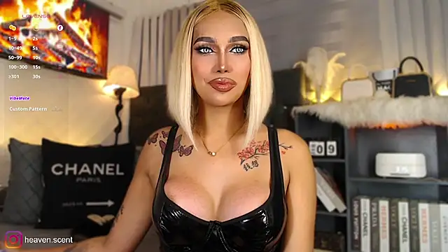Snapshot of Angela_foxx chatting on 02.09.25 Angela foxx online show from 02.09.25