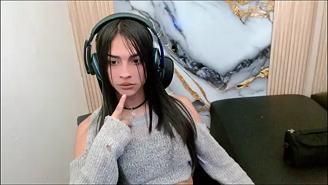 Dollbehavior  online show from 09.15.25