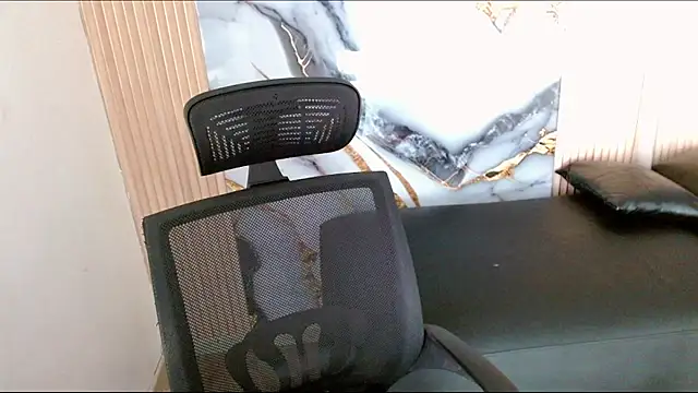 Dollbehavior  online show from 10.22.25