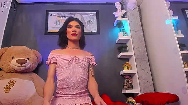 Snapshot of londoreales chatting on 02.28.25 londoreales online show from 02.28.25