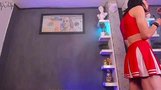 Snapshot of londoreales chatting on 03.08.25 londoreales online show from 03.08.25