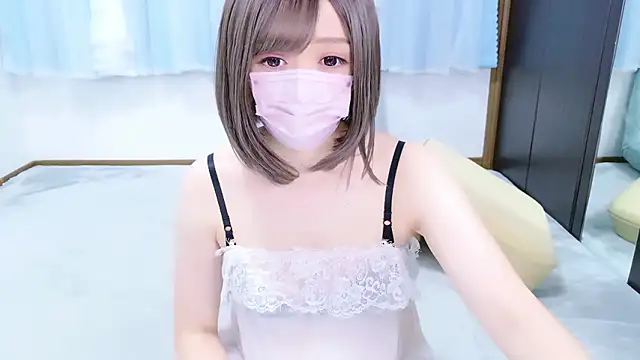 Snapshot of -YU- chatting on 10.09.25 -YU- online show from 10.09.25