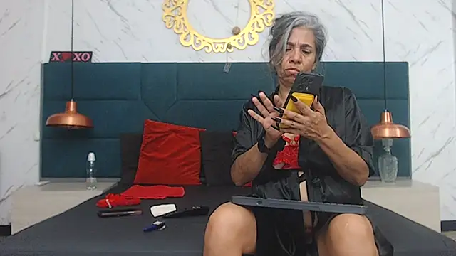 Snapshot of chanel_grant chatting on 11.19.25 chanel grant online show from 11.19.25