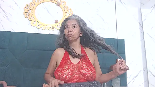 Snapshot of chanel_grant chatting on 12.17.25 chanel grant online show from 12.17.25