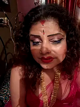 Snapshot of Maaya66 chatting on 12.31.24 Maaya66 online show from 12.31.24