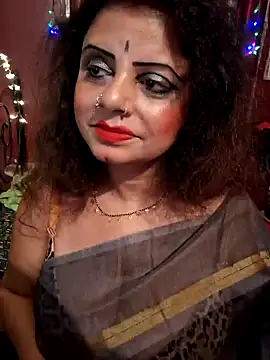 Snapshot of Maaya66 chatting on 01.10.25 Maaya66 online show from 01.10.25