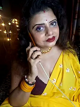 Snapshot of Maaya66 chatting on 01.19.25 Maaya66 online show from 01.19.25