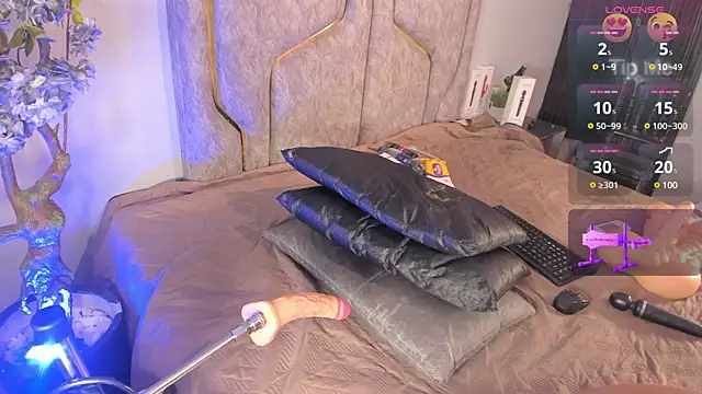 Katejordan online show from 02.14.25