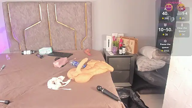 Katejordan online show from 09.14.25