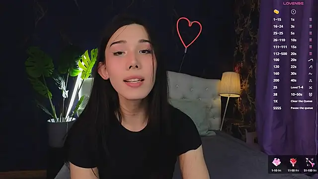 Kaia Sunshine Mia online show from 03.09.25