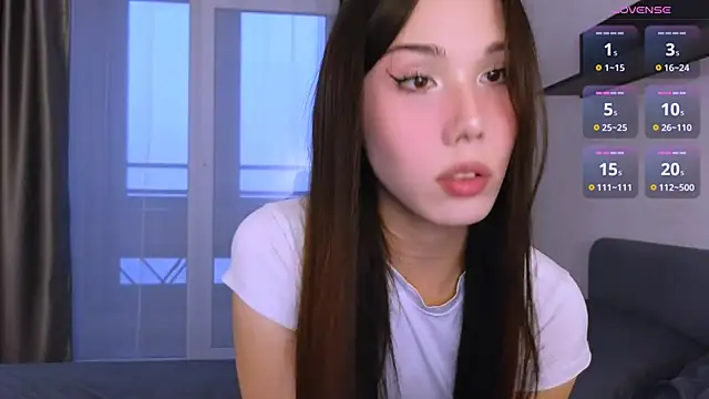 Kaia Sunshine Mia online show from 12.19.25