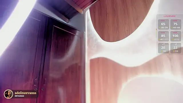 AdelineEvanss online show from 11.27.25