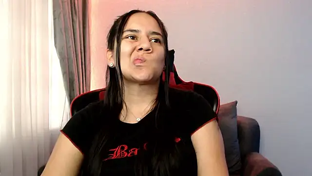 Lexyevans online show from 12.25.24