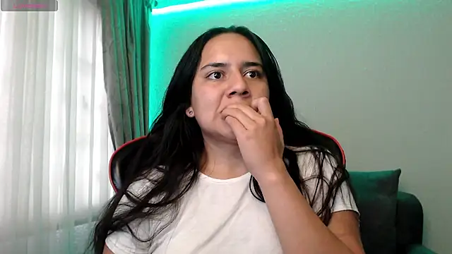 Lexyevans online show from 02.08.25