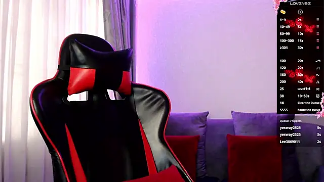 Lexyevans online show from 02.23.25