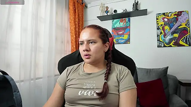 Lexyevans online show from 10.26.25