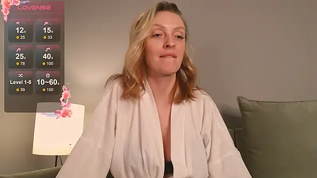 Snapshot of sexuallycorrecte chatting on 01.12.25 sexuallycorrecte online show from 01.12.25