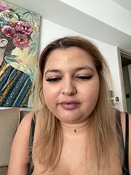 AllysonK online show from 02.11.25