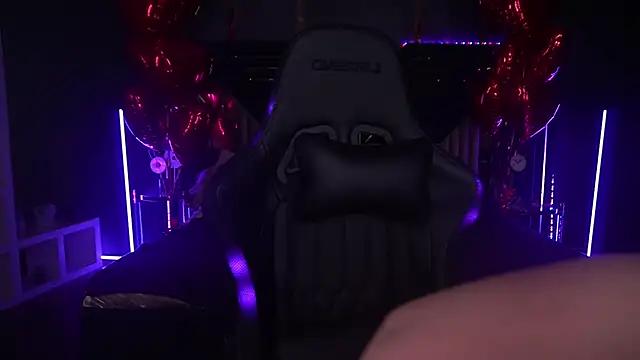 CoolTatis online show from 02.12.25