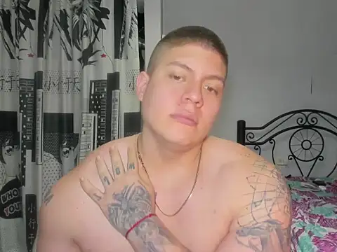 Snapshot of regan_jhonso chatting on 01.06.26 regan jhonso online show from 01.06.26