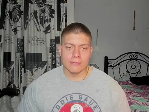 Snapshot of regan_jhonso chatting on 02.22.26 regan jhonso online show from 02.22.26