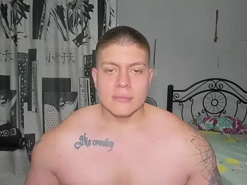 Snapshot of regan_jhonso chatting on 03.23.26 regan jhonso online show from 03.23.26