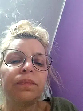 BritneyHudson online show from 04.23.26