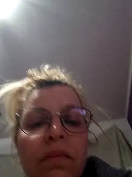 BritneyHudson online show from 04.26.26