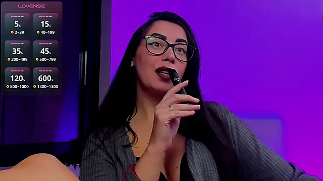 Snapshot of RitaSonnet chatting on 11.02.25 RitaSonnet online show from 11.02.25