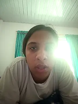 Snapshot of Susan-Rumie chatting on 12.17.25 Susan-Rumie online show from 12.17.25