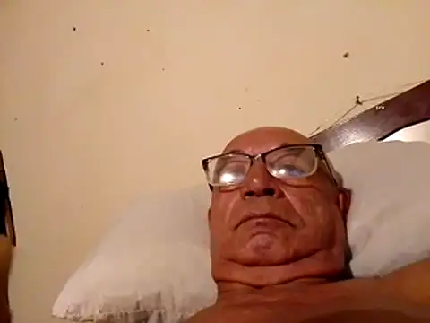 Snapshot of sincuenton24cmts chatting on 04.04.26 sincuenton24cmts online show from 04.04.26