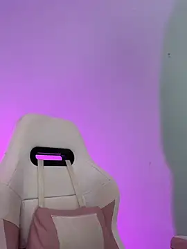 Snapshot of sharon_leone26 chatting on 02.22.26 sharon leone26 online show from 02.22.26