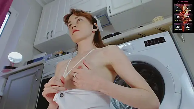 Amina Barbarian online show from 09.16.25