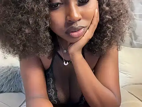 Snapshot of Chocolate_queen2 chatting on 07.23.26 Chocolate queen2 online show from 07.23.26