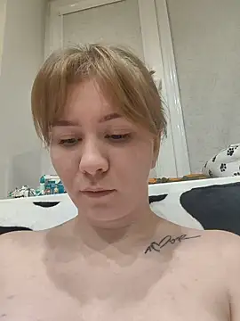 D0nna  online show from 12.14.25