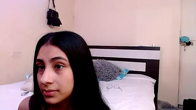 chika hellar online show from 09.19.25