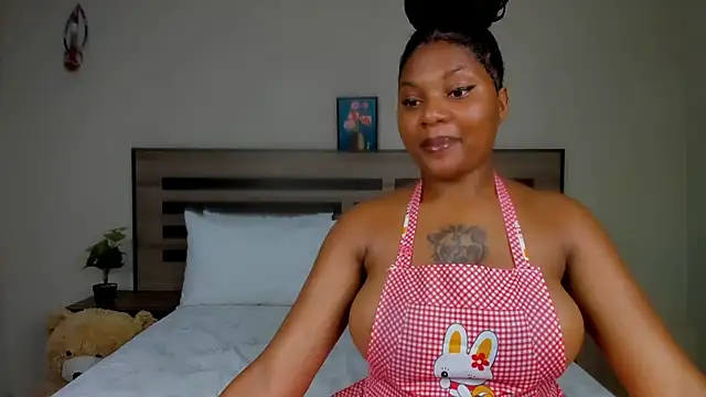 Snapshot of Renee-18 chatting on 12.19.24 Renee-18 online show from 12.19.24