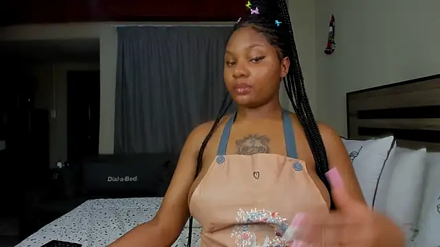 Snapshot of Renee-18 chatting on 01.19.25 Renee-18 online show from 01.19.25