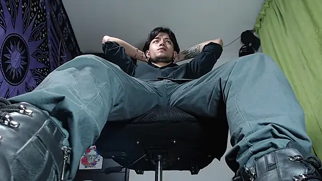 Snapshot of Dicaprioo_ chatting on 12.05.24 Dicaprioo online show from 12.05.24