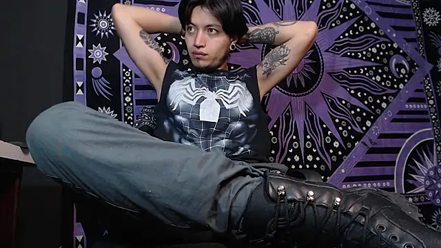 Snapshot of Dicaprioo_ chatting on 01.23.25 Dicaprioo online show from 01.23.25