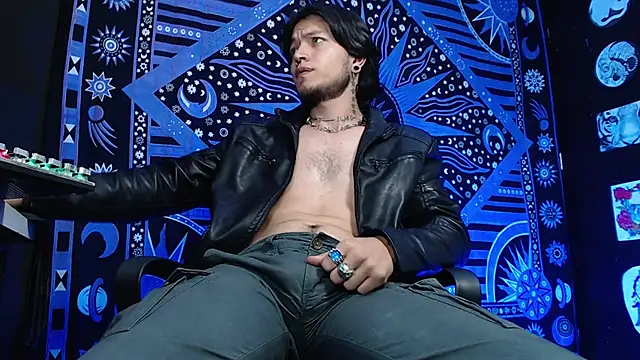 Snapshot of Dicaprioo_ chatting on 02.11.25 Dicaprioo online show from 02.11.25