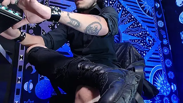 Snapshot of Dicaprioo_ chatting on 02.15.25 Dicaprioo online show from 02.15.25