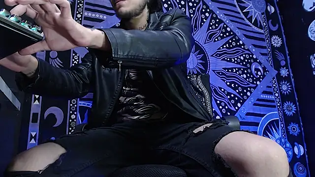 Snapshot of Dicaprioo_ chatting on 02.15.25 Dicaprioo online show from 02.15.25