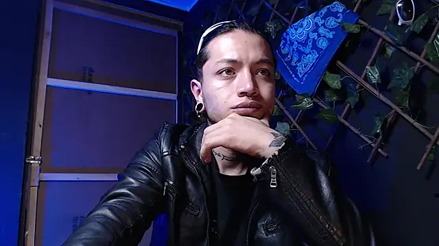 Snapshot of Dicaprioo_ chatting on 12.01.25 Dicaprioo online show from 12.01.25